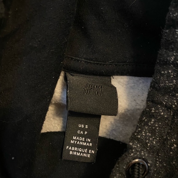 Men’s Cowl Neck Sweatshirt, Small - Picture 4 of 6